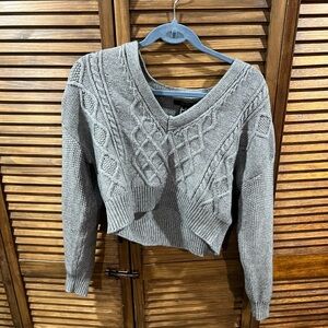 Forever 21 Gray V-Neck Sweater with Cable Knit Design